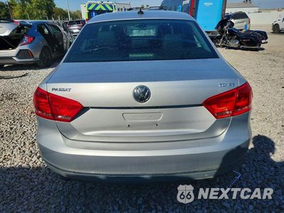 Zdjęcie 6 z 13 samochodu: 2014 VOLKSWAGEN PASSAT SE VIN:1VWBN7A30EC054722 - miniatura
