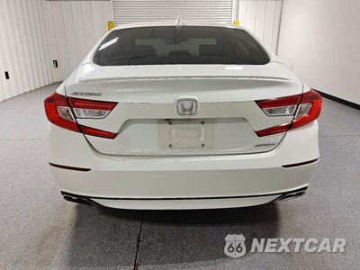 Zdjęcie 6 z 13 samochodu: 2018 HONDA ACCORD SPORT VIN:1HGCV1F32JA171965 - miniatura