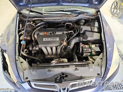 Zdjęcie 11 z 12 samochodu: 2004 HONDA ACCORD EX VIN:1HGCM56814A168727 - miniatura
