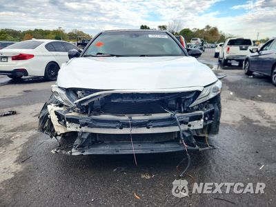 Piąte zdjęcie samochodu w środku: 2018 TOYOTA CAMRY XSE VIN:4T1B61HKXJU027733 - miniatura