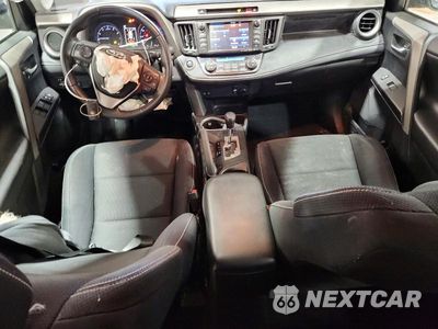 Zdjęcie 8 z 13 samochodu: 2017 TOYOTA RAV4 XLE VIN:2T3RFREV2HW631595 - miniatura