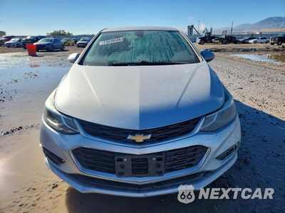 Piąte zdjęcie samochodu w środku: 2017 CHEVROLET CRUZE LT VIN:1G1BE5SM3H7223099 - miniatura