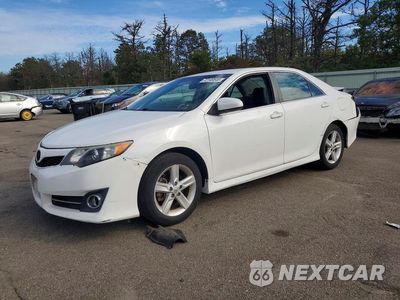 2014 TOYOTA CAMRY SE 4T1BF1FK5EU393513 - główne zdjęcie licytacji z USA - miniatura
