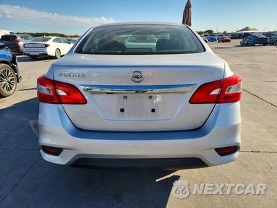 Zdjęcie 6 z 13 samochodu: 2019 NISSAN SENTRA S VIN:3N1AB7AP6KY382579 - miniatura