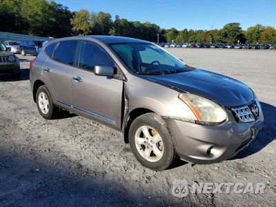 Czwarte zdjęcie samochodu z boku: 2013 NISSAN ROGUE S VIN:JN8AS5MT4DW522122 - miniatura