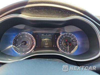 Zdjęcie 9 z 12 samochodu: 2015 CHRYSLER 200 LIMITED VIN:1C3CCCAB4FN728877 - miniatura