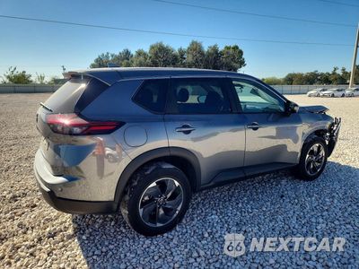 Trzecie zdjęcie samochodu z tyłu: 2025 NISSAN ROGUE SV VIN:5N1BT3BA5SC820935 - miniatura