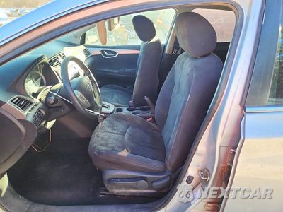 Zdjęcie 7 z 13 samochodu: 2013 NISSAN SENTRA S VIN:3N1AB7AP2DL667781 - miniatura