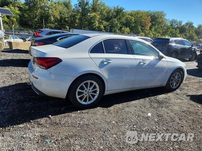 Trzecie zdjęcie samochodu z tyłu: 2020 MERCEDES-BENZ A 220 4MATIC VIN:W1K3G4FB5LW044866 - miniatura