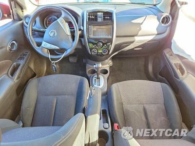 Zdjęcie 8 z 13 samochodu: 2019 NISSAN VERSA SV VIN:3N1CN7AP7KL806025 - miniatura