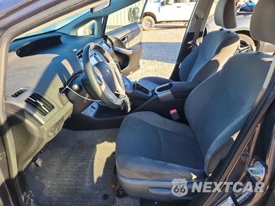 Zdjęcie 7 z 12 samochodu: 2012 TOYOTA PRIUS THREE VIN:JTDKN3DU5C1491737 - miniatura