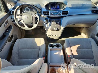 Zdjęcie 8 z 13 samochodu: 2013 HONDA ODYSSEY EX VIN:5FNRL5H41DB079110 - miniatura