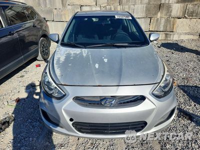 Piąte zdjęcie samochodu w środku: 2016 HYUNDAI ACCENT SE VIN:KMHCT5AE7GU261295 - miniatura