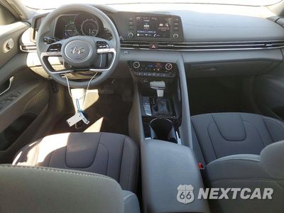 Zdjęcie 8 z 12 samochodu: 2023 HYUNDAI ELANTRA BLUE VIN:KMHLM4AJ5PU055512 - miniatura