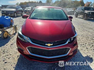 Piąte zdjęcie samochodu w środku: 2018 CHEVROLET CRUZE LT VIN:1G1BE5SM8J7136935 - miniatura