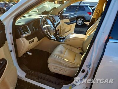 Zdjęcie 7 z 13 samochodu: 2018 TOYOTA HIGHLANDER XLE VIN:5TDJZRFH5JS864343 - miniatura