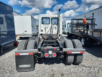 Zdjęcie 6 z 13 samochodu: 2026 FREIGHTLINER CASCADIA 116 SEMI TRUCK VIN:1FUJHTDV6TLWJ3157 - miniatura