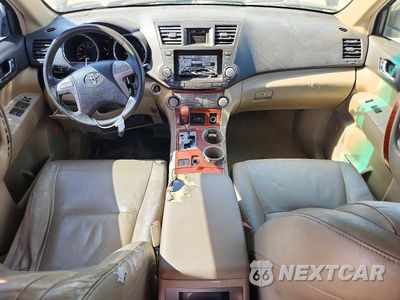 Zdjęcie 8 z 13 samochodu: 2010 TOYOTA HIGHLANDER LIMITED VIN:JTEDK3EH5A2154197 - miniatura