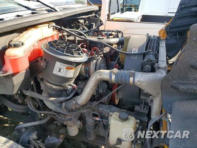 Zdjęcie 11 z 14 samochodu: 2012 FREIGHTLINER CHASSIS B2B VIN:4UZABRDT6CCBF9321 - miniatura
