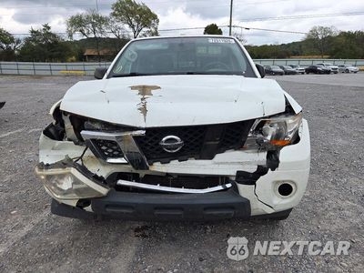 Piąte zdjęcie samochodu w środku: 2018 NISSAN FRONTIER SV VIN:1N6DD0ER8JN734352 - miniatura