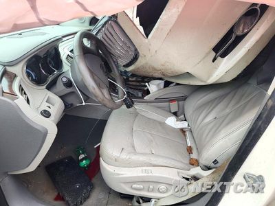 Zdjęcie 7 z 12 samochodu: 2012 BUICK LACROSSE PREMIUM VIN:1G4GD5E32CF315110 - miniatura
