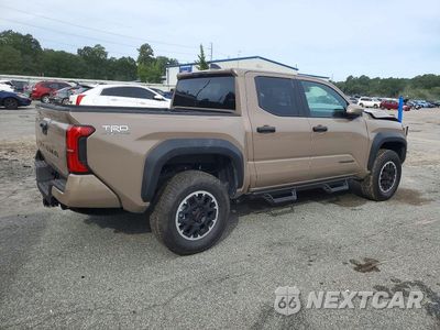 Trzecie zdjęcie samochodu z tyłu: 2026 TOYOTA TACOMA TRD OFF-ROAD VIN:3TMLB5JN2TM308755 - miniatura