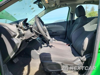 Zdjęcie 7 z 12 samochodu: 2015 CHEVROLET SONIC LT VIN:1G1JC5SB0F4161093 - miniatura