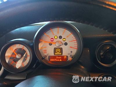 Zdjęcie 9 z 13 samochodu: 2012 MINI COOPER S VIN:WMWZP3C50CT250950 - miniatura