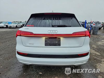 Zdjęcie 6 z 13 samochodu: 2019 AUDI E-TRON PRESTIGE VIN:WA1VABGE4KB019748 - miniatura