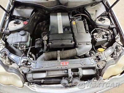 Zdjęcie 11 z 12 samochodu: 2003 MERCEDES-BENZ C 230K SPORT SEDAN VIN:WDBRF40J03F409993 - miniatura
