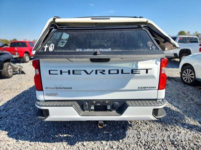 Zdjęcie 6 z 12 samochodu: 2022 CHEVROLET SILVERADO LTD K1500 CUSTOM VIN:3GCPYBEK0NG195050 - miniatura