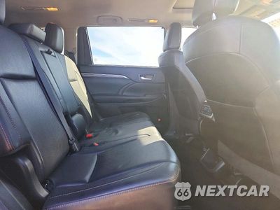 Zdjęcie 10 z 12 samochodu: 2017 TOYOTA HIGHLANDER LIMITED VIN:5TDDZRFH8HS386815 - miniatura