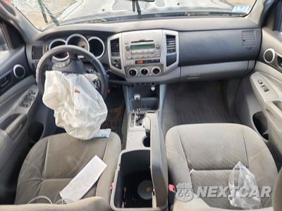 Zdjęcie 8 z 12 samochodu: 2009 TOYOTA TACOMA DOUBLE CAB LONG BED VIN:3TMMU52N89M015125 - miniatura
