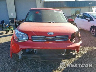 Piąte zdjęcie samochodu w środku: 2019 KIA SOUL + VIN:KNDJP3A57K7655777 - miniatura