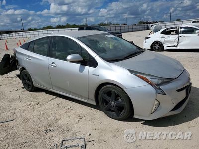 Czwarte zdjęcie samochodu z boku: 2016 TOYOTA PRIUS THREE TOURING VIN:JTDKARFU0G3001811 - miniatura