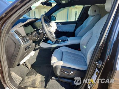 Zdjęcie 7 z 13 samochodu: 2023 BMW X5 XDRIVE45E VIN:5UXTA6C06P9P75206 - miniatura