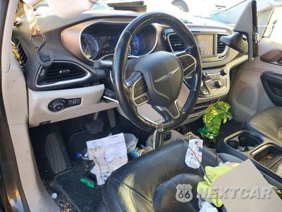 Zdjęcie 8 z 13 samochodu: 2019 CHRYSLER PACIFICA TOURING L VIN:2C4RC1BG7KR643663 - miniatura