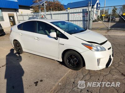 Czwarte zdjęcie samochodu z boku: 2012 TOYOTA PRIUS THREE VIN:JTDKN3DU0C1539449 - miniatura