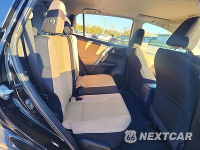 Zdjęcie 11 z 13 samochodu: 2017 TOYOTA RAV4 XLE VIN:2T3RFREV3HW599532 - miniatura