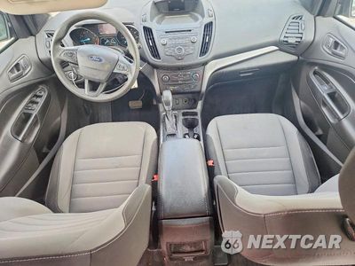 Zdjęcie 8 z 14 samochodu: 2017 FORD ESCAPE S VIN:1FMCU0F71HUC06076 - miniatura