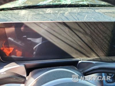 Zdjęcie 9 z 13 samochodu: 2020 MERCEDES-BENZ GLB 250 4MATIC VIN:W1N4M4HB5LW040099 - miniatura