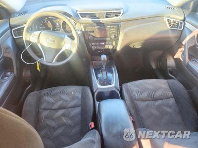 Zdjęcie 8 z 13 samochodu: 2014 NISSAN ROGUE SV VIN:5N1AT2MT5EC860425 - miniatura