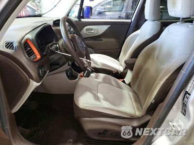 Zdjęcie 7 z 13 samochodu: 2017 JEEP RENEGADE LATITUDE VIN:ZACCJBBB8HPG11422 - miniatura