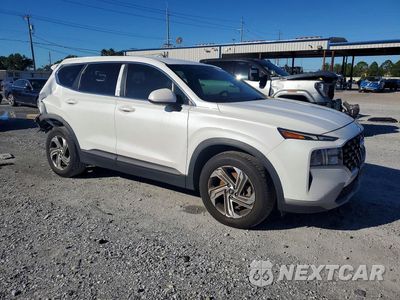 Czwarte zdjęcie samochodu z boku: 2021 HYUNDAI SANTA FE SE VIN:5NMS14AJ2MH327736 - miniatura