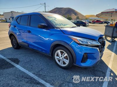 Czwarte zdjęcie samochodu z boku: 2021 NISSAN KICKS S VIN:3N1CP5BV9ML464138 - miniatura