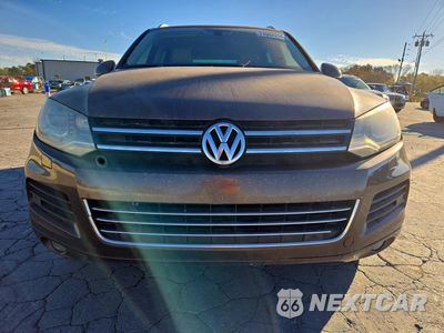 Piąte zdjęcie samochodu w środku: 2012 VOLKSWAGEN TOUAREG V6 TDI VIN:WVGFK9BP3CD000800 - miniatura