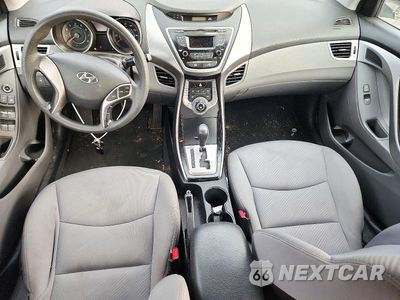 Zdjęcie 8 z 12 samochodu: 2013 HYUNDAI ELANTRA GLS VIN:5NPDH4AE2DH303785 - miniatura
