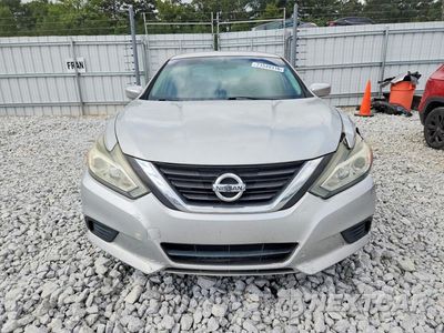 Piąte zdjęcie samochodu w środku: 2016 NISSAN ALTIMA 2.5 S VIN:1N4AL3AP7GN344968 - miniatura