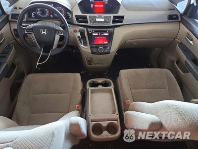 Zdjęcie 8 z 13 samochodu: 2016 HONDA ODYSSEY EX VIN:5FNRL5H41GB074445 - miniatura