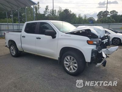 Czwarte zdjęcie samochodu z boku: 2022 CHEVROLET SILVERADO LTD K1500 CUSTOM VIN:3GCPYBEK1NG137139 - miniatura